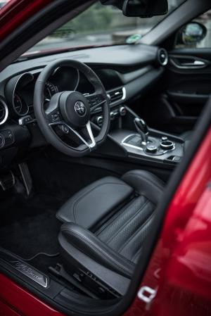 Alfa Romeo Giulia B-Tech 2018 года 